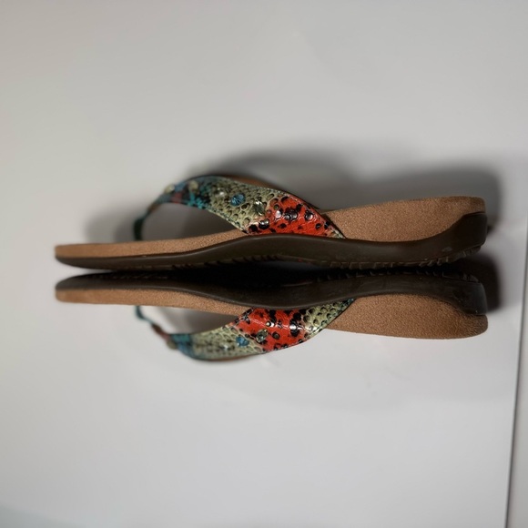 Vionic Lucia Women's Embellished Blue Teal Snake Thong Sandals Women’s Size 9.5 - Picture 6 of 10